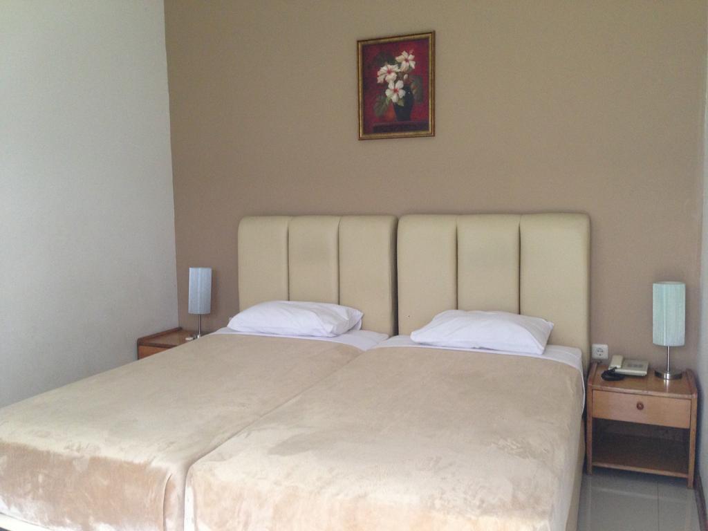 Gondia Guesthouse Jakarta Szoba fotó